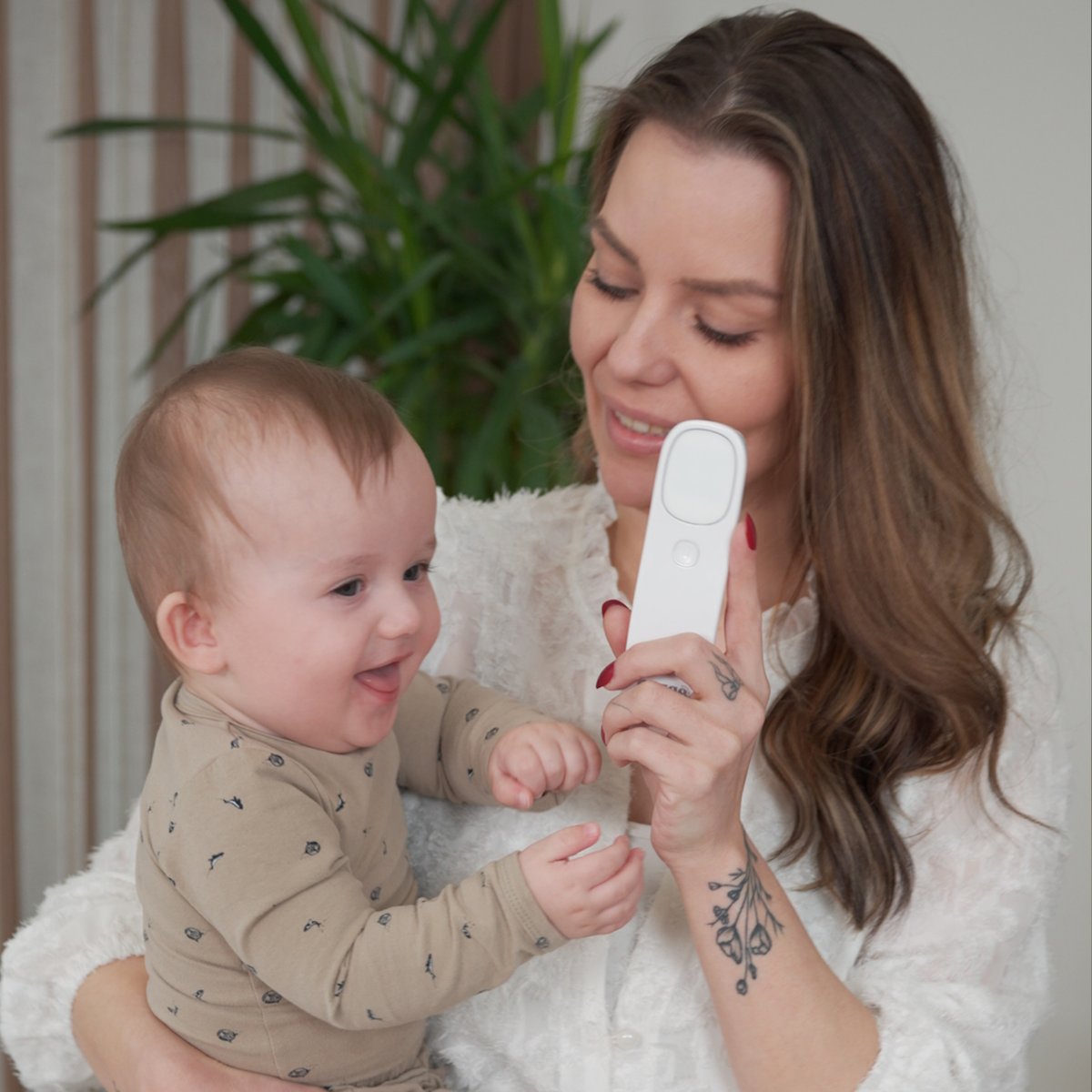 HugSense™ - Infrarødt pandetermometer